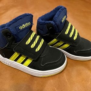 Kids Adidas High Tops Size 7K